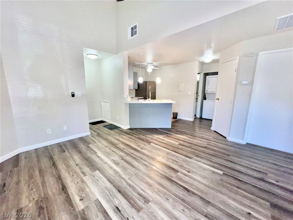 480 Elm Drive 206, Las Vegas, NV 89169