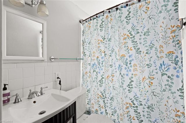 856 Bellview Street, Winston-salem, NC 27103