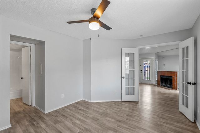 2300 Bamboo Drive N111, Arlington, TX 76006