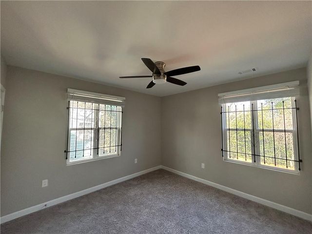 1104 Oak Knoll SE Terrace, Atlanta, GA 30315