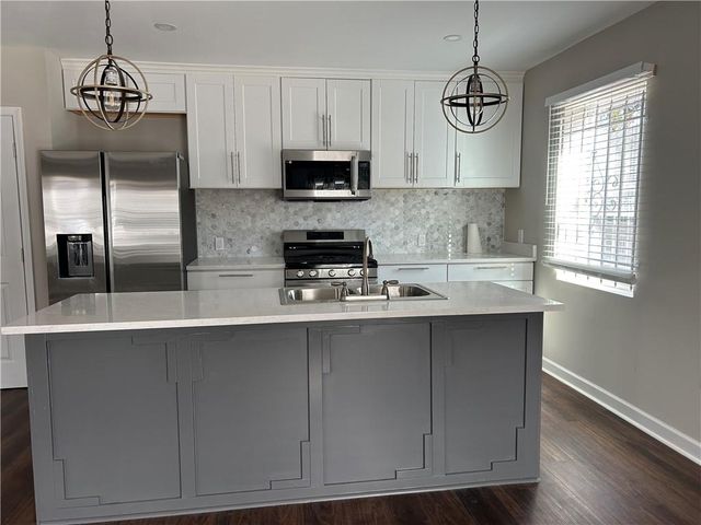 1104 Oak Knoll SE Terrace, Atlanta, GA 30315