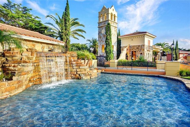 8529 Via Lungomare CIR # 203, Estero, FL 33928