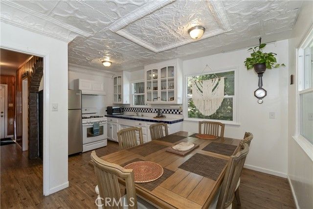 238 Bluebell, Lake Arrowhead, CA 92352