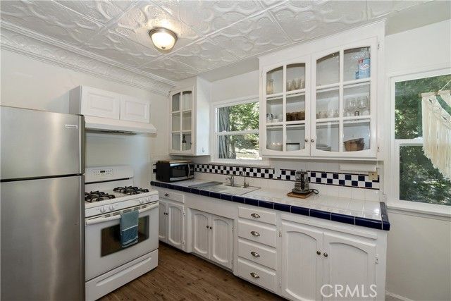 238 Bluebell, Lake Arrowhead, CA 92352