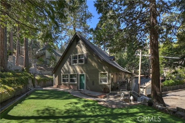 238 Bluebell, Lake Arrowhead, CA 92352