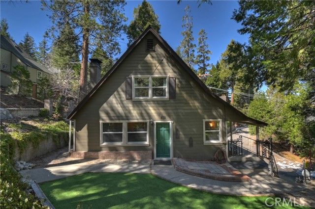 238 Bluebell, Lake Arrowhead, CA 92352