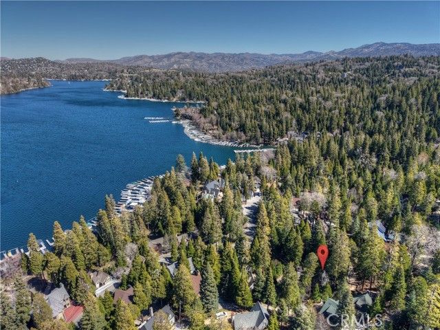 238 Bluebell, Lake Arrowhead, CA 92352