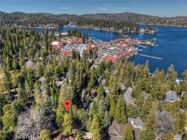 238 Bluebell, Lake Arrowhead, CA 92352