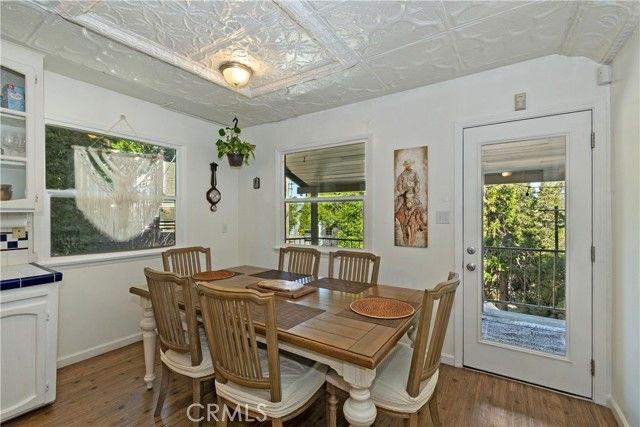 238 Bluebell, Lake Arrowhead, CA 92352