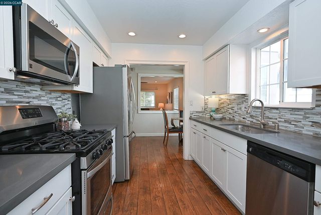 1124 Bush St, Martinez, CA 94553