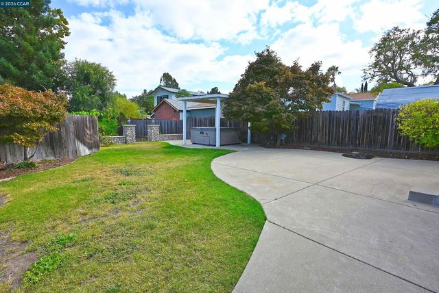 1124 Bush St, Martinez, CA 94553