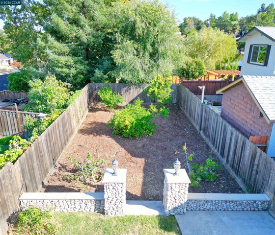 1124 Bush St, Martinez, CA 94553