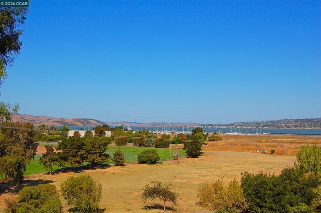 1124 Bush St, Martinez, CA 94553