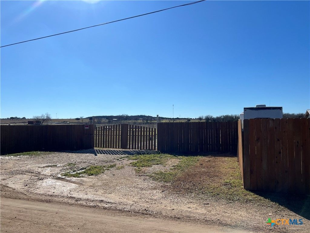1300 County Road 217, Florence, TX 76527