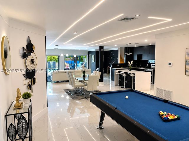 1206 Buchanan St, Hollywood, FL 33019