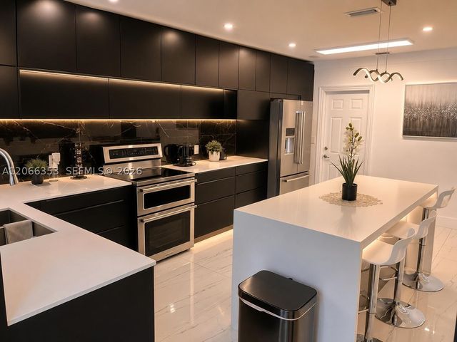 1206 Buchanan St, Hollywood, FL 33019