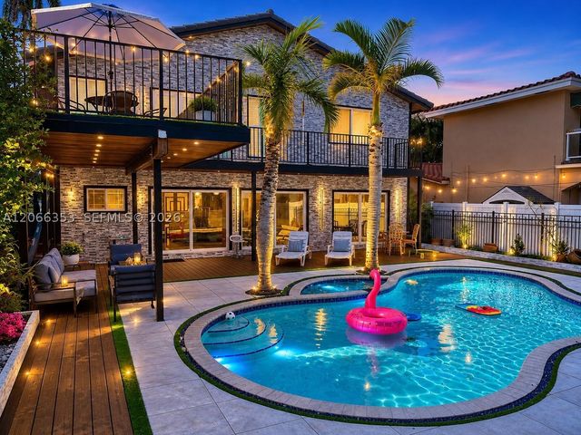 1206 Buchanan St, Hollywood, FL 33019