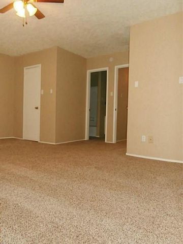 5801 Lumberdale Road 134, Houston, TX 77092