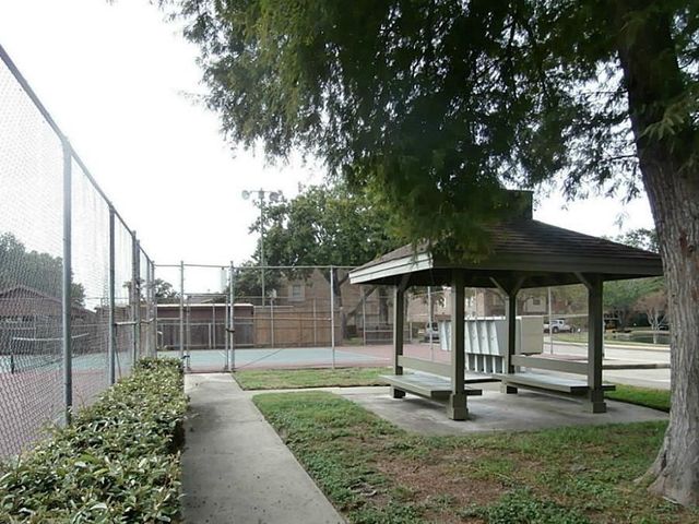 5801 Lumberdale Road 134, Houston, TX 77092