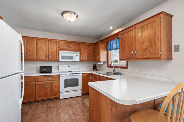 12186 59th Circle NE, Albertville, MN 55301