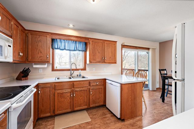 12186 59th Circle NE, Albertville, MN 55301