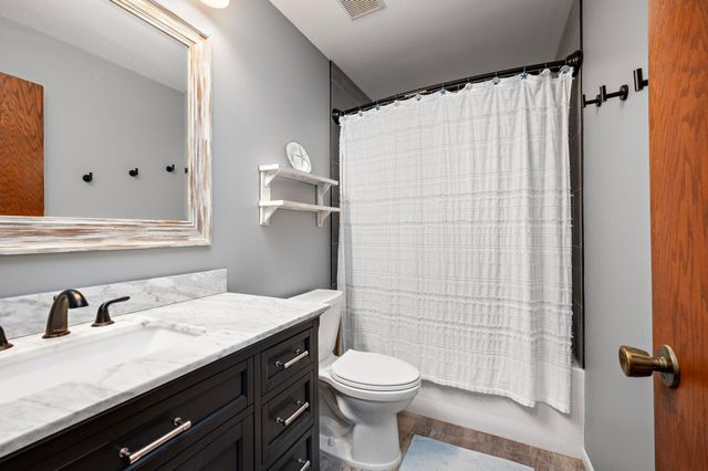 12186 59th Circle NE, Albertville, MN 55301