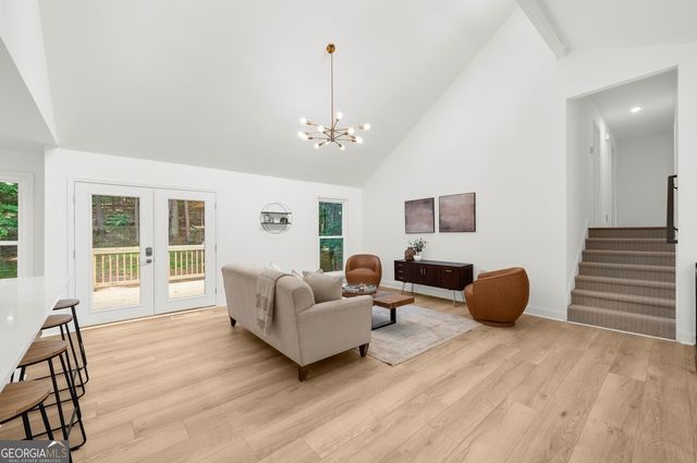 926 Allatoona Road, Woodstock, GA 30189