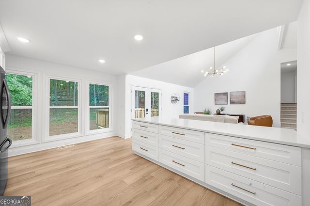 926 Allatoona Road, Woodstock, GA 30189