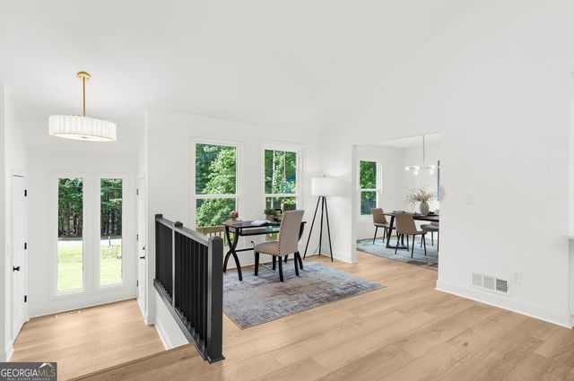 926 Allatoona Road, Woodstock, GA 30189