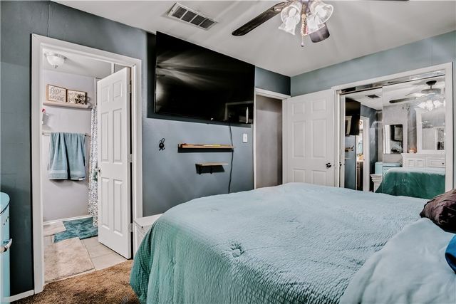 305 Birchwood Dr, Kingsville, TX 78363