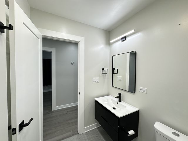 1937 W GRAND Avenue 2, Chicago, IL 60622