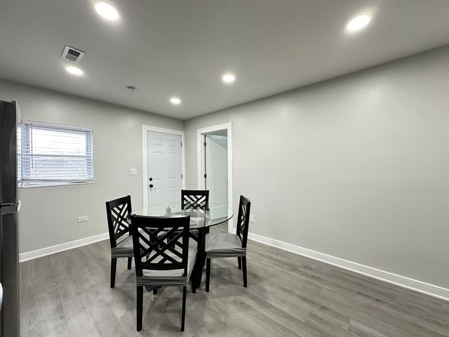 1937 W GRAND Avenue 2, Chicago, IL 60622