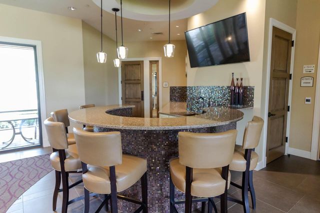 519 SE Villandry Way, Port St Lucie, FL 34984