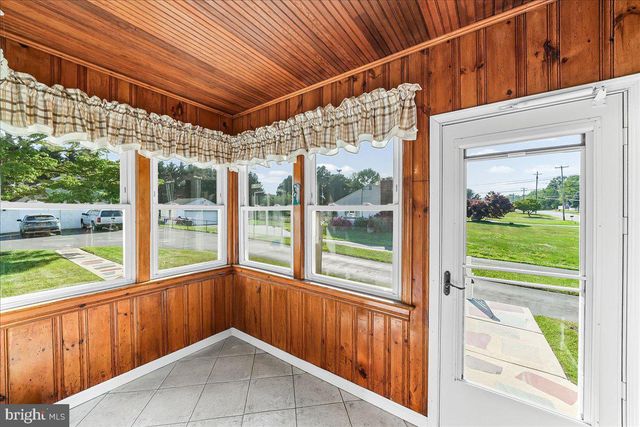 4114 NAAMANS CREEK RD, Upper Chichester, PA 19061