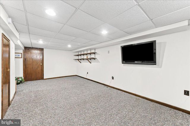 4114 NAAMANS CREEK RD, Upper Chichester, PA 19061