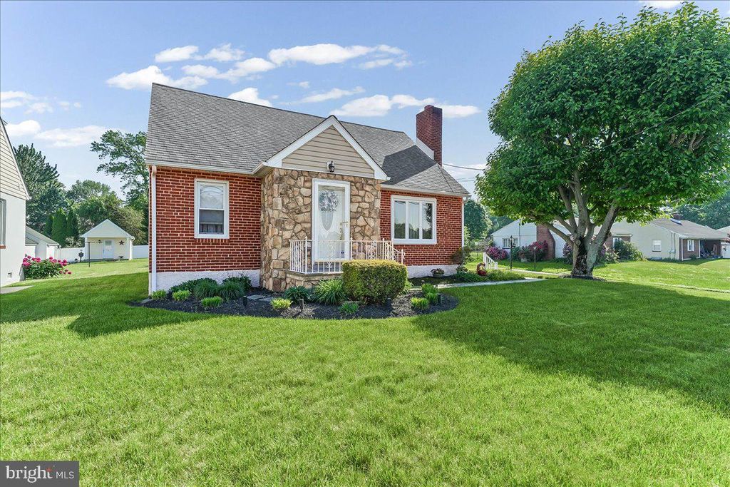 4114 NAAMANS CREEK RD, Upper Chichester, PA 19061