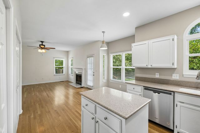 309 Mill Run Cir, Nashville, TN 37221