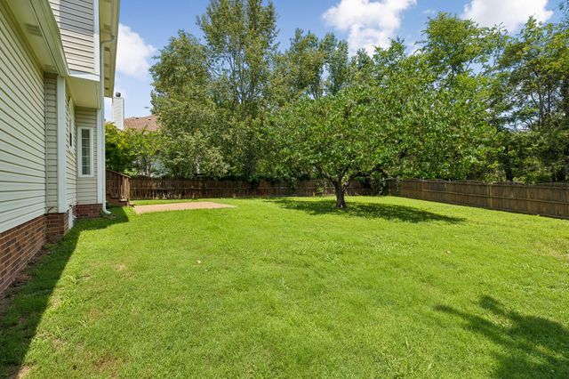 309 Mill Run Cir, Nashville, TN 37221