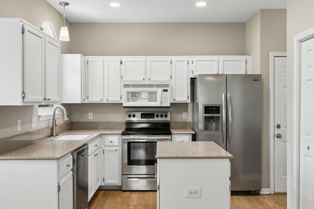 309 Mill Run Cir, Nashville, TN 37221