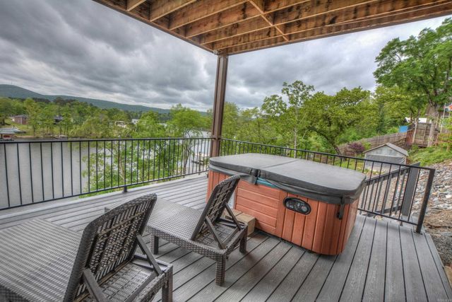 271 Warpath Drive, Hot Springs, AR 71913