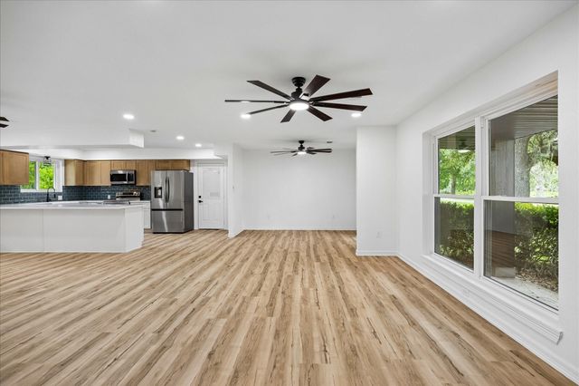 1107 Hallie Street, Sweeny, TX 77480