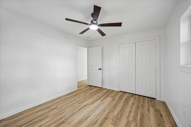 1107 Hallie Street, Sweeny, TX 77480
