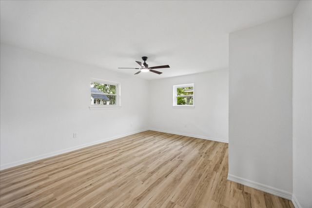 1107 Hallie Street, Sweeny, TX 77480