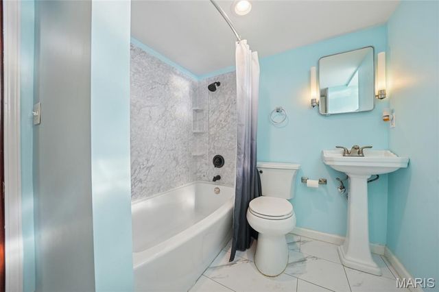 5400 Itaska Street, St Louis, MO 63109