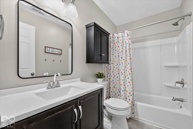 7599 Meadow Ridge Drive, Fishers, IN 46038