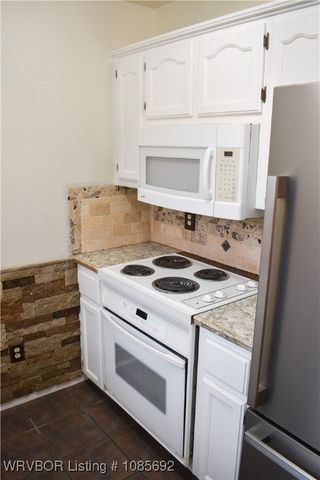 109 W Howard Street, Roland, OK 74954