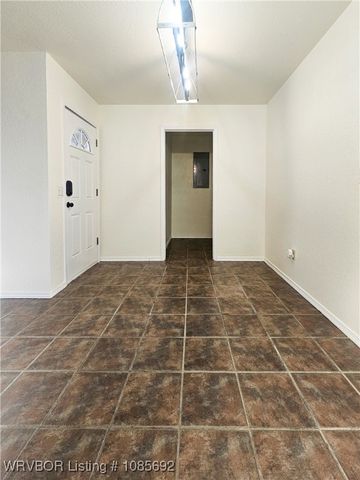 109 W Howard Street, Roland, OK 74954