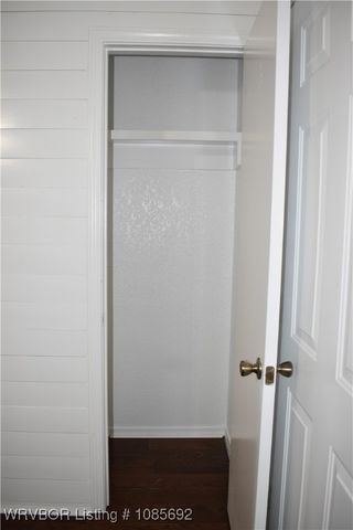 109 W Howard Street, Roland, OK 74954