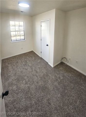 109 W Howard Street, Roland, OK 74954