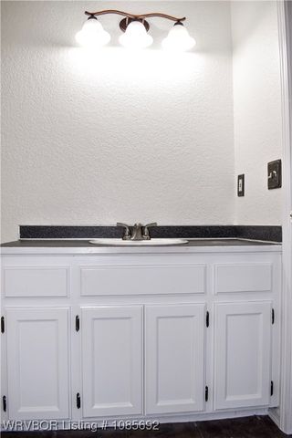 109 W Howard Street, Roland, OK 74954